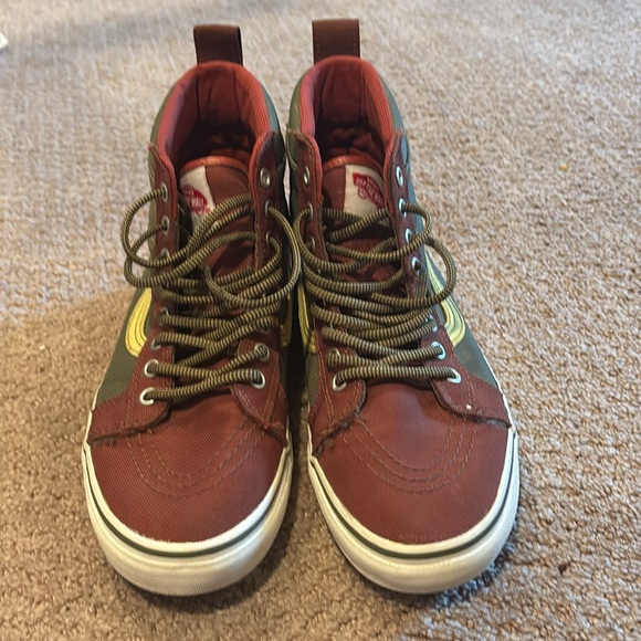 Vans - Picture 2 of 2